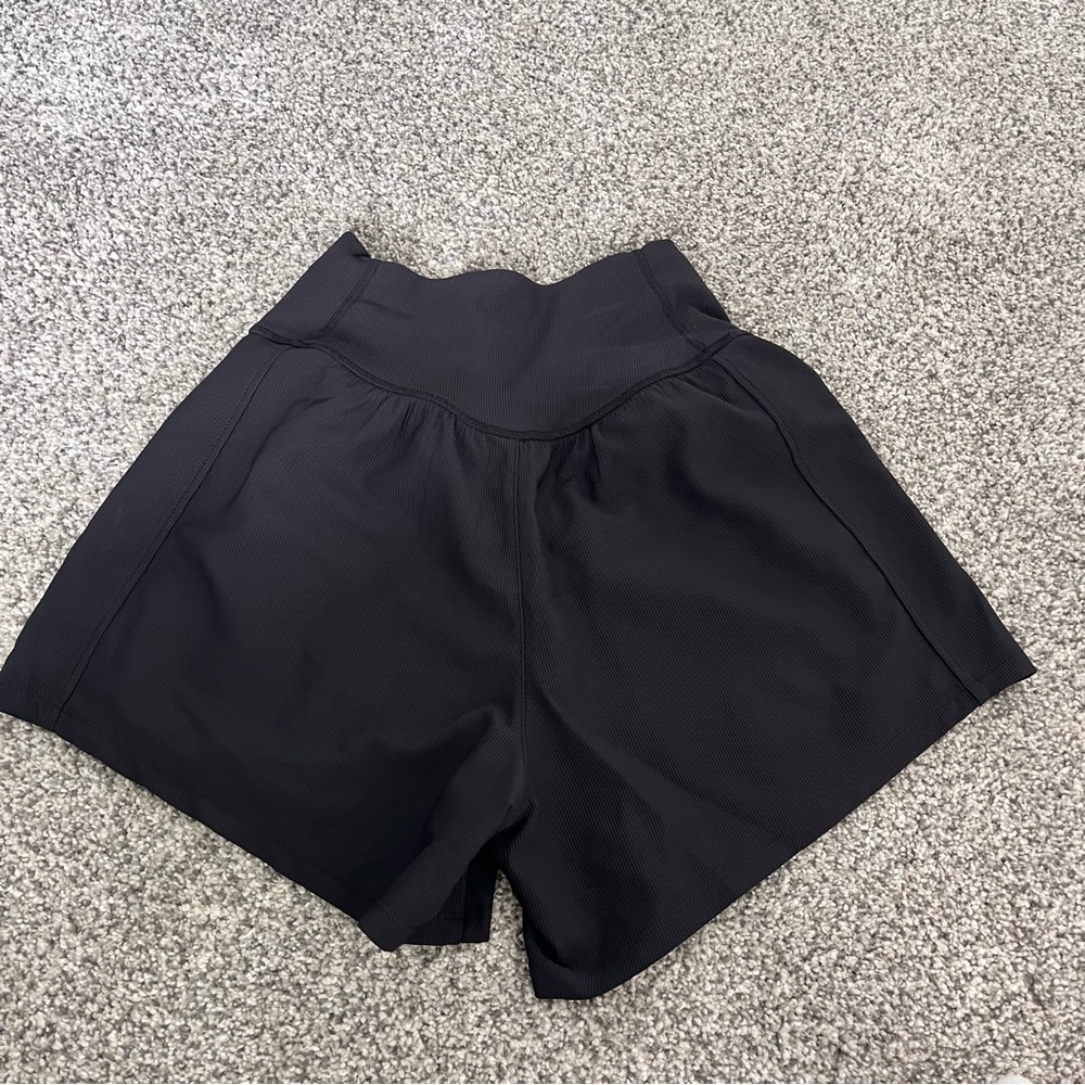 Halara crossover shorts